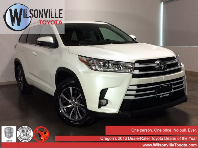 Certified Pre Owned 2017 Toyota Highlander Xle 4d Sport Utility In Certified Pre Owned 2017 Toyota Highlander Xle